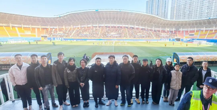 天博体育-【连商·绿茵行】大连民营企业家集体观赛中甲 共筑足球城新未来|大连足球|足球队|中甲联赛|精神_新浪体育_新浪新闻